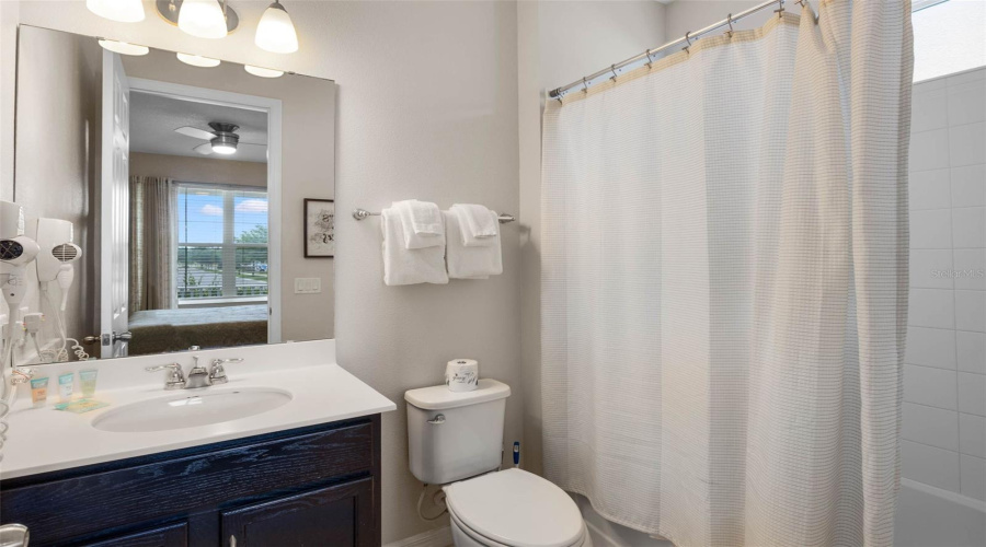 KISSIMMEE, Florida 34747, 7 Bedrooms Bedrooms, ,5 BathroomsBathrooms,Residential,For Sale,SUNSHINE RIDGE,0,MFRS5138217