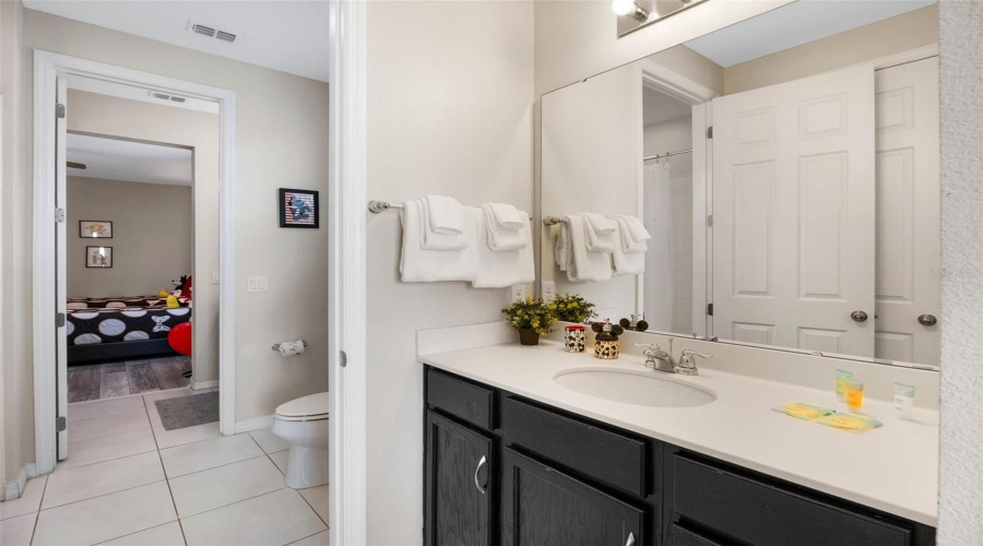 KISSIMMEE, Florida 34747, 7 Bedrooms Bedrooms, ,5 BathroomsBathrooms,Residential,For Sale,SUNSHINE RIDGE,0,MFRS5138217