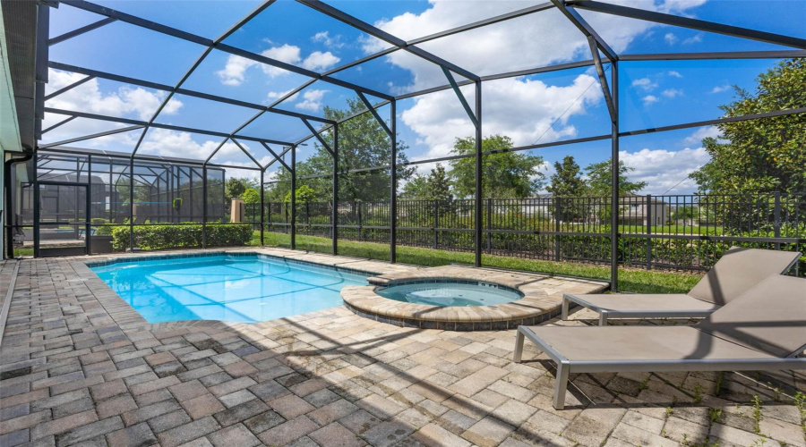 KISSIMMEE, Florida 34747, 7 Bedrooms Bedrooms, ,5 BathroomsBathrooms,Residential,For Sale,SUNSHINE RIDGE,0,MFRS5138217