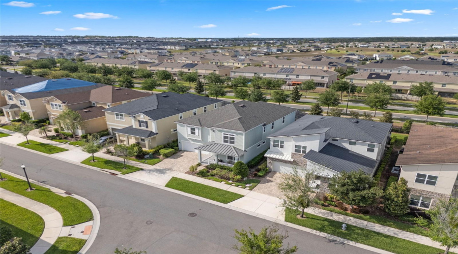 KISSIMMEE, Florida 34747, 7 Bedrooms Bedrooms, ,5 BathroomsBathrooms,Residential,For Sale,SUNSHINE RIDGE,0,MFRS5138217