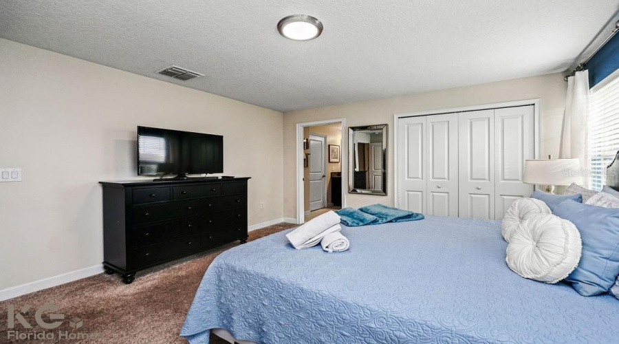 DAVENPORT, Florida 33896, 4 Bedrooms Bedrooms, ,3 BathroomsBathrooms,Residential,For Sale,DOGLEG DR,0,MFRS5124195