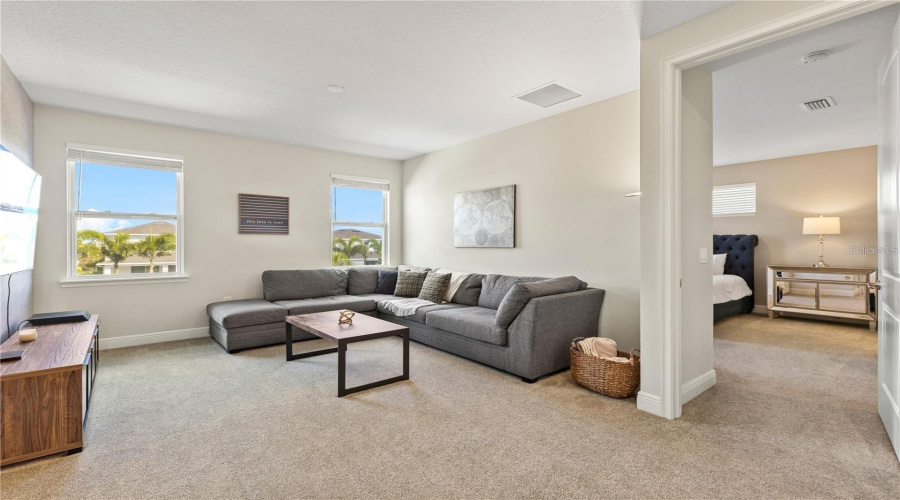 KISSIMMEE, Florida 34747, 5 Bedrooms Bedrooms, ,5 BathroomsBathrooms,Residential,For Sale,AUBURN,0,MFRS5138299