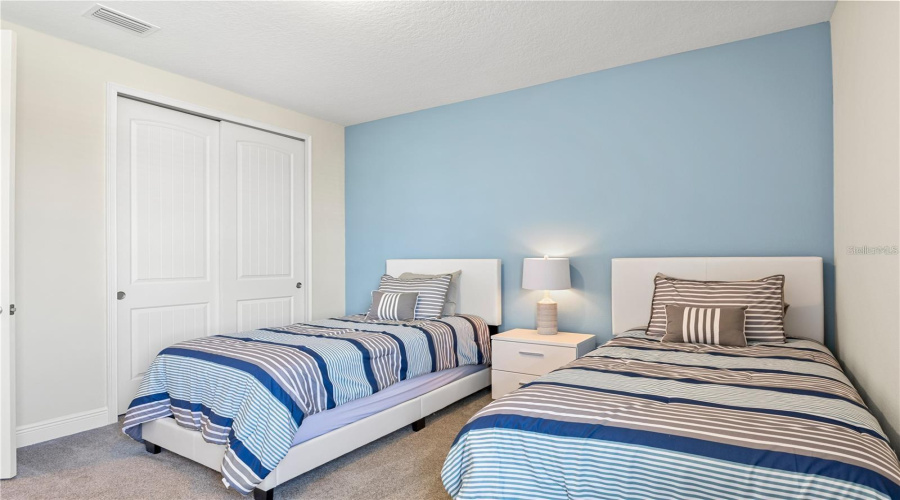 KISSIMMEE, Florida 34747, 5 Bedrooms Bedrooms, ,5 BathroomsBathrooms,Residential,For Sale,AUBURN,0,MFRS5138299