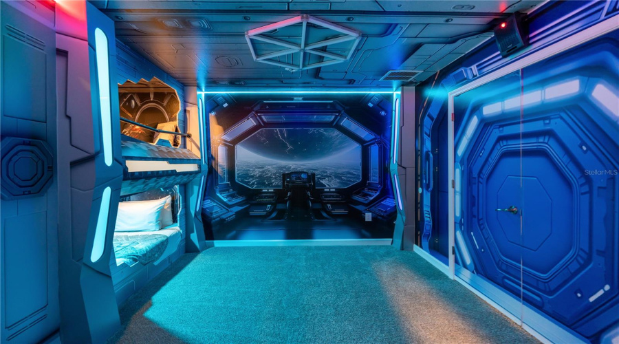 DAVENPORT, Florida 33896, 8 Bedrooms Bedrooms, ,5 BathroomsBathrooms,Residential,For Sale,BELLE TERRE,0,MFRO6359398