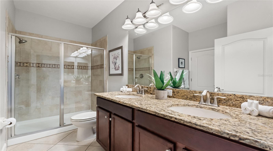 DAVENPORT, Florida 33896, 8 Bedrooms Bedrooms, ,5 BathroomsBathrooms,Residential,For Sale,BELLE TERRE,0,MFRO6359398