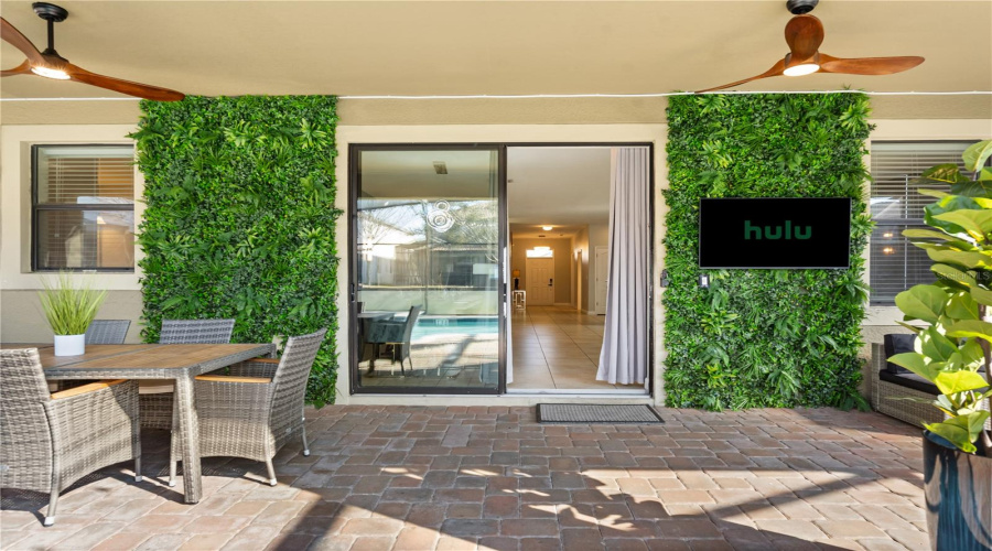 DAVENPORT, Florida 33896, 8 Bedrooms Bedrooms, ,5 BathroomsBathrooms,Residential,For Sale,BELLE TERRE,0,MFRO6359398