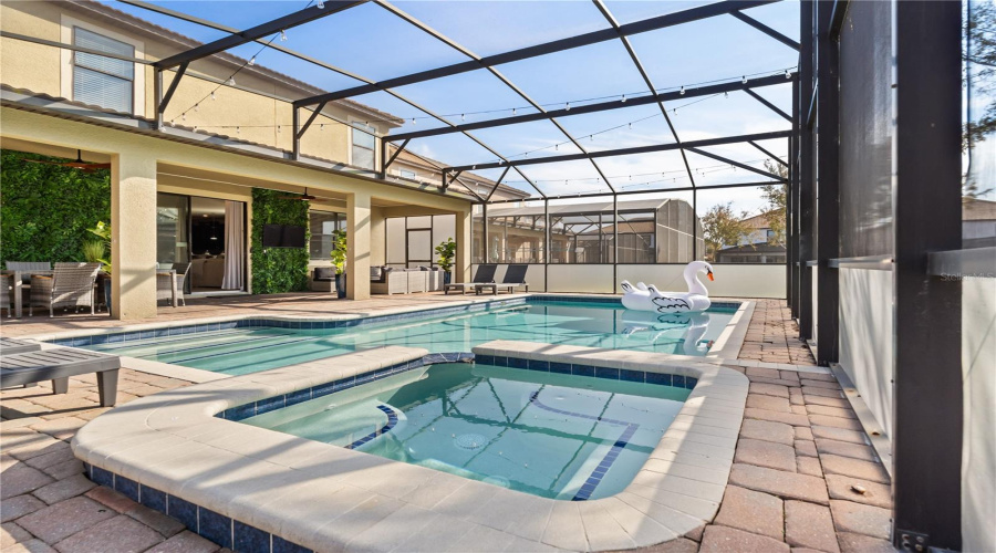 DAVENPORT, Florida 33896, 8 Bedrooms Bedrooms, ,5 BathroomsBathrooms,Residential,For Sale,BELLE TERRE,0,MFRO6359398