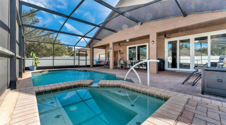 DAVENPORT, Florida 33837, 4 Bedrooms Bedrooms, ,3 BathroomsBathrooms,Residential,For Sale,BRIDGEFORD CROSSING,0,MFRL4957203