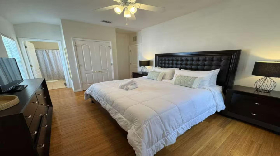 KISSIMMEE, Florida 34746, 5 Bedrooms Bedrooms, ,3 BathroomsBathrooms,Residential,For Sale,CARAVELLE,0,MFRO6359391