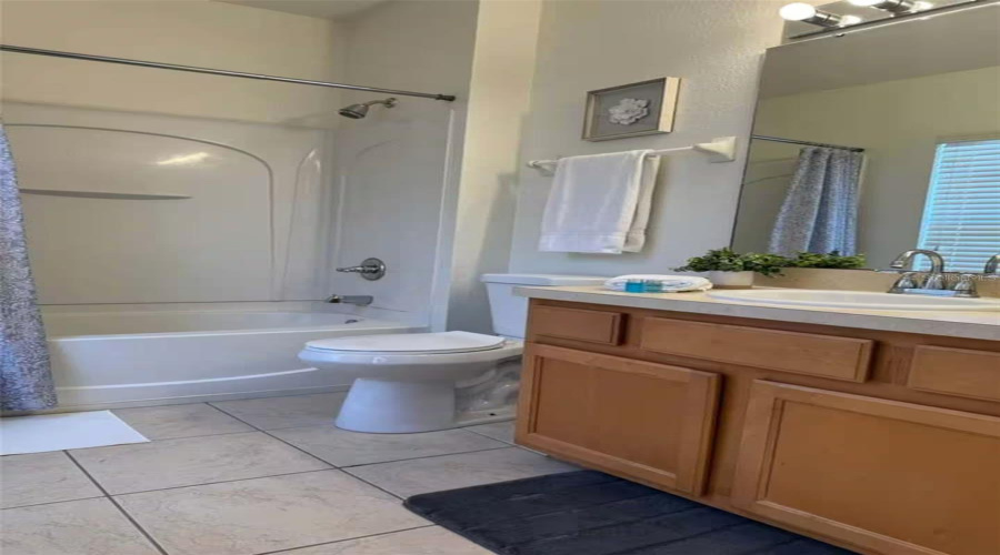 KISSIMMEE, Florida 34746, 5 Bedrooms Bedrooms, ,3 BathroomsBathrooms,Residential,For Sale,CARAVELLE,0,MFRO6359391