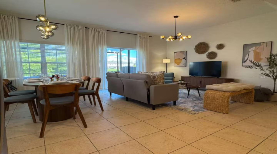 KISSIMMEE, Florida 34746, 5 Bedrooms Bedrooms, ,3 BathroomsBathrooms,Residential,For Sale,CARAVELLE,0,MFRO6359391