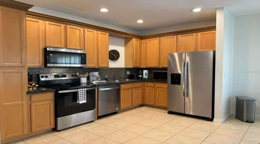 KISSIMMEE, Florida 34746, 5 Bedrooms Bedrooms, ,3 BathroomsBathrooms,Residential,For Sale,CARAVELLE,0,MFRO6359391