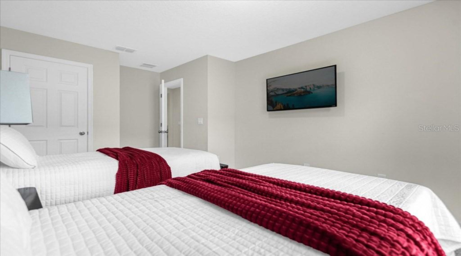 KISSIMMEE, Florida 34747, 3 Bedrooms Bedrooms, ,3 BathroomsBathrooms,Residential,For Sale,CAREY PALM,0,MFRO6356158