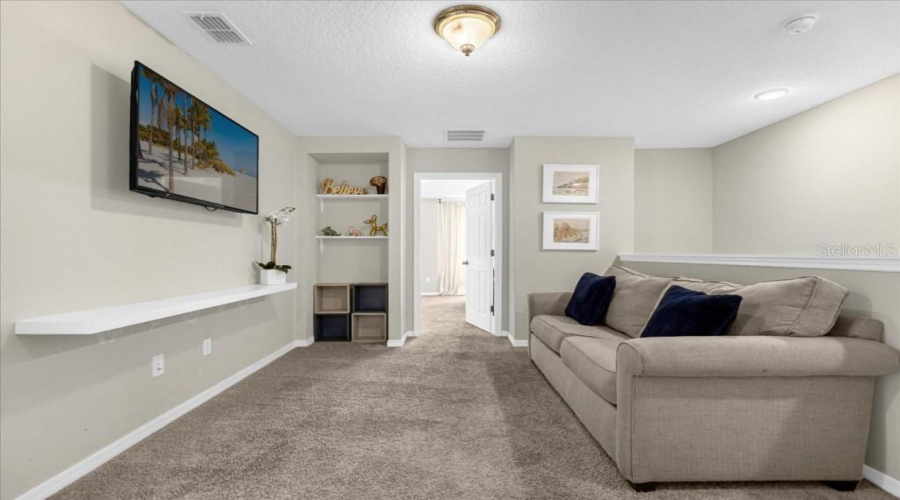 KISSIMMEE, Florida 34747, 3 Bedrooms Bedrooms, ,3 BathroomsBathrooms,Residential,For Sale,CAREY PALM,0,MFRO6356158