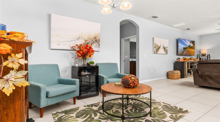 DAVENPORT, Florida 33837, 4 Bedrooms Bedrooms, ,2 BathroomsBathrooms,Residential,For Sale,WHIRLAWAY,0,MFRO6358268