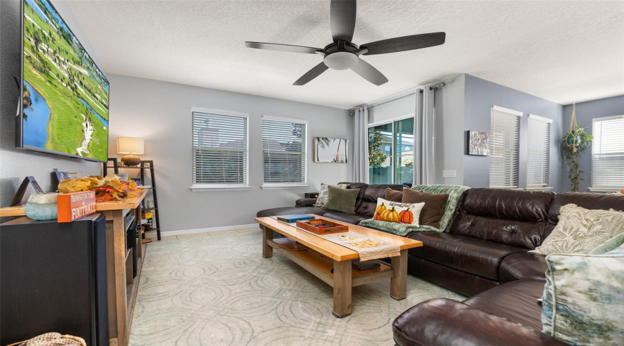 DAVENPORT, Florida 33837, 4 Bedrooms Bedrooms, ,2 BathroomsBathrooms,Residential,For Sale,WHIRLAWAY,0,MFRO6358268