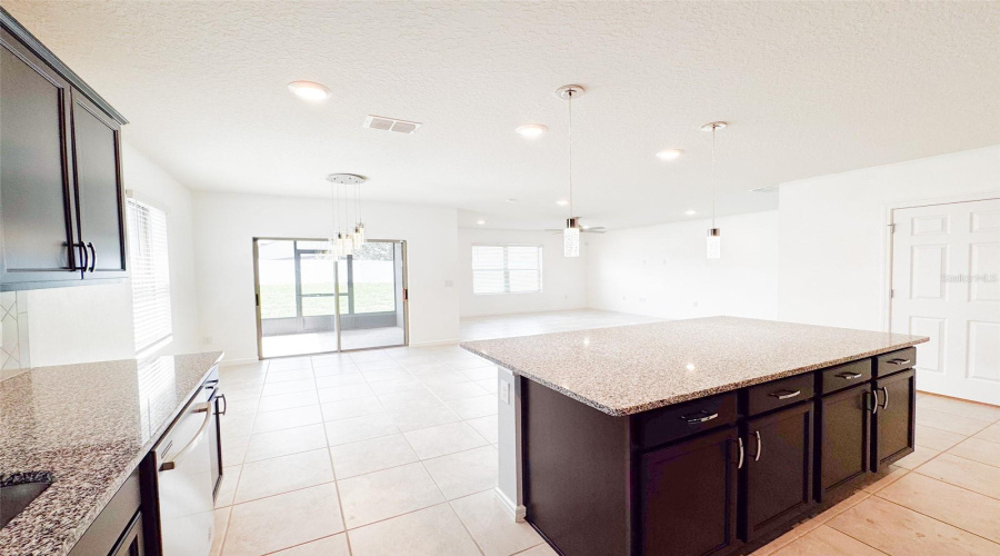 DAVENPORT, Florida 33837, 4 Bedrooms Bedrooms, ,2 BathroomsBathrooms,Residential,For Sale,CITRUS ISLE,0,MFRO6313341