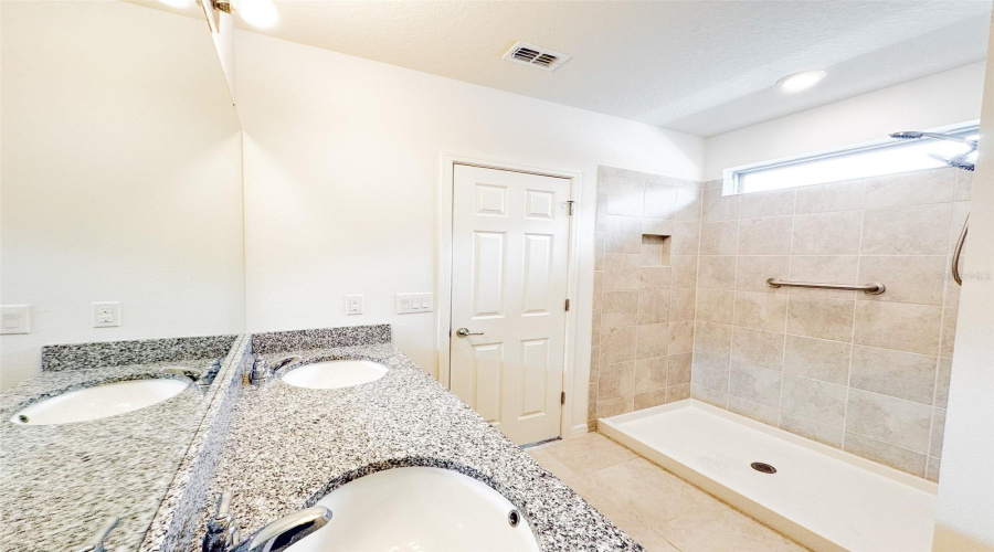 DAVENPORT, Florida 33837, 4 Bedrooms Bedrooms, ,2 BathroomsBathrooms,Residential,For Sale,CITRUS ISLE,0,MFRO6313341