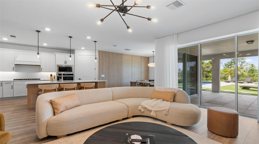 ORLANDO, Florida 32836, 4 Bedrooms Bedrooms, ,4 BathroomsBathrooms,Residential,For Sale,FENTON,0,MFRO6305190