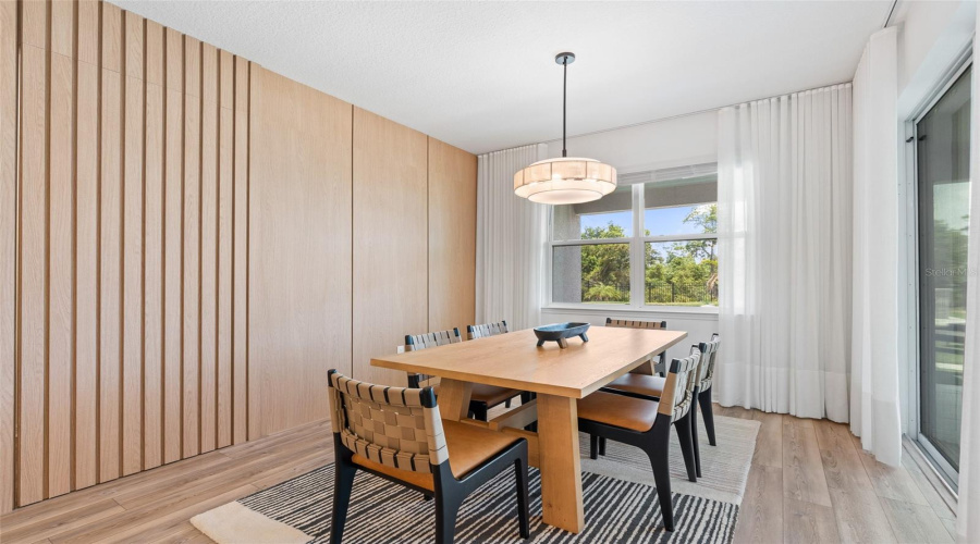 ORLANDO, Florida 32836, 4 Bedrooms Bedrooms, ,4 BathroomsBathrooms,Residential,For Sale,FENTON,0,MFRO6305190