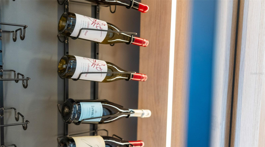 ORLANDO, Florida 32836, 4 Bedrooms Bedrooms, ,4 BathroomsBathrooms,Residential,For Sale,FENTON,0,MFRO6305190