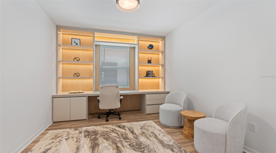 ORLANDO, Florida 32836, 4 Bedrooms Bedrooms, ,4 BathroomsBathrooms,Residential,For Sale,FENTON,0,MFRO6305190