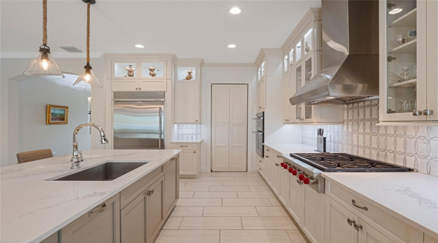 ORLANDO, Florida 32836, 6 Bedrooms Bedrooms, ,5 BathroomsBathrooms,Residential,For Sale,ROYAL ISLAND,0,MFRO6359619