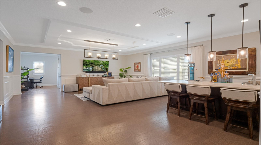 ORLANDO, Florida 32836, 6 Bedrooms Bedrooms, ,5 BathroomsBathrooms,Residential,For Sale,ROYAL ISLAND,0,MFRO6359619