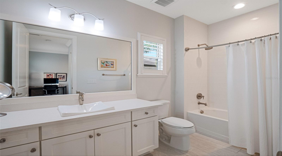 ORLANDO, Florida 32836, 6 Bedrooms Bedrooms, ,5 BathroomsBathrooms,Residential,For Sale,ROYAL ISLAND,0,MFRO6359619