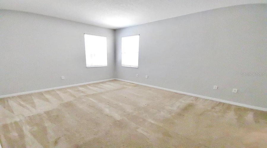 DAVENPORT, Florida 33837, 6 Bedrooms Bedrooms, ,5 BathroomsBathrooms,Residential,For Sale,CROFTON,0,MFRO6359243