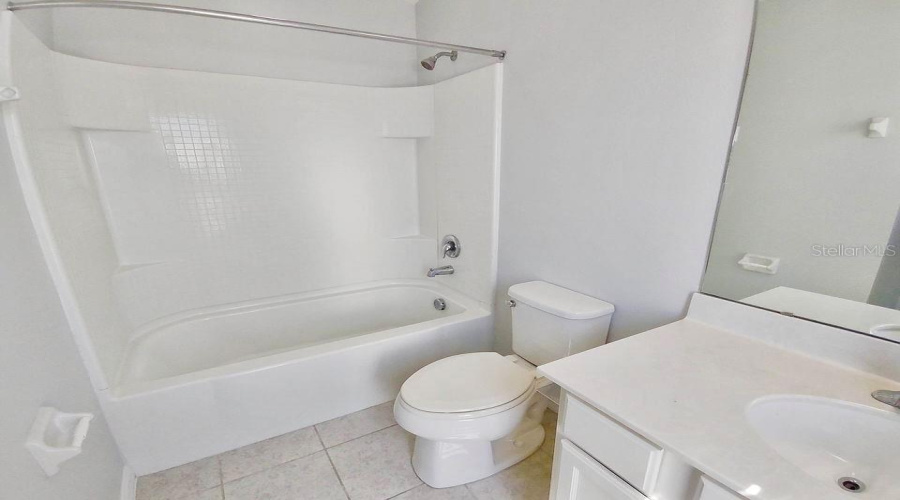 DAVENPORT, Florida 33837, 6 Bedrooms Bedrooms, ,5 BathroomsBathrooms,Residential,For Sale,CROFTON,0,MFRO6359243