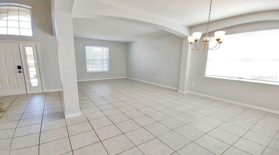 DAVENPORT, Florida 33837, 6 Bedrooms Bedrooms, ,5 BathroomsBathrooms,Residential,For Sale,CROFTON,0,MFRO6359243