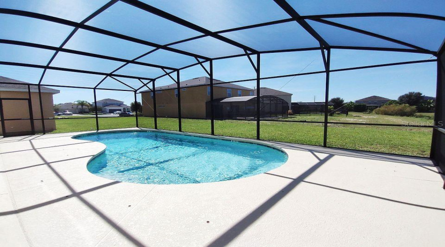 DAVENPORT, Florida 33837, 6 Bedrooms Bedrooms, ,5 BathroomsBathrooms,Residential,For Sale,CROFTON,0,MFRO6359243