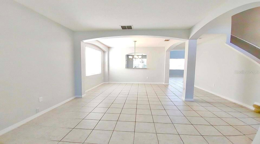 DAVENPORT, Florida 33837, 6 Bedrooms Bedrooms, ,5 BathroomsBathrooms,Residential,For Sale,CROFTON,0,MFRO6359243