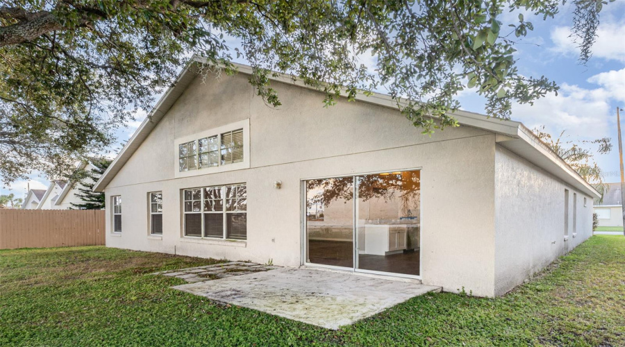 DAVENPORT, Florida 33837, 4 Bedrooms Bedrooms, ,3 BathroomsBathrooms,Residential,For Sale,SILVER PALMS CIR,0,MFRO6348416