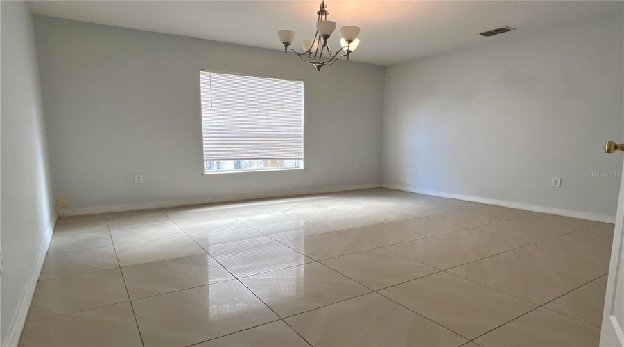 Flex room on 1st floor