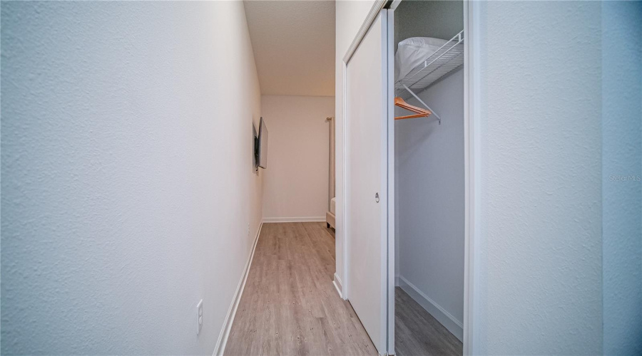 DAVENPORT, Florida 33896, 5 Bedrooms Bedrooms, ,4 BathroomsBathrooms,Residential,For Sale,FAMAGUSTA,0,MFRO6223997