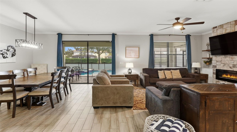 DAVENPORT, Florida 33896, 8 Bedrooms Bedrooms, ,5 BathroomsBathrooms,Residential,For Sale,MOON VALLEY,0,MFRO6359672