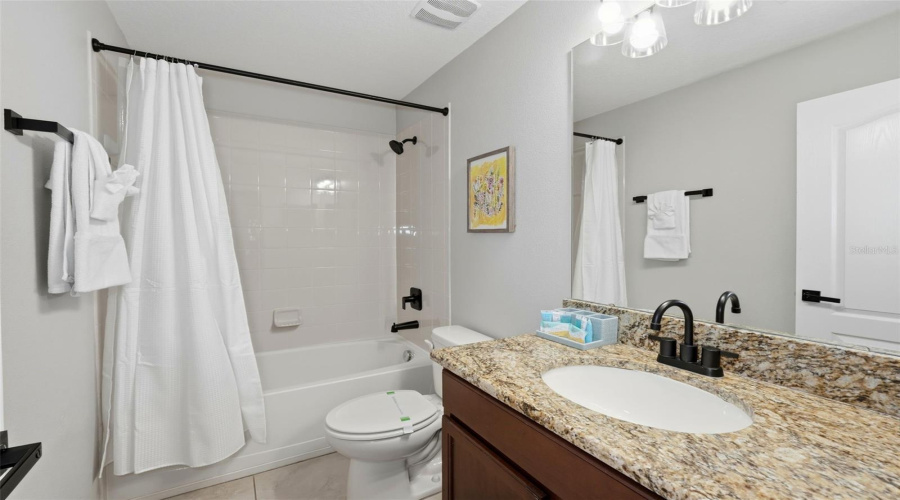 DAVENPORT, Florida 33896, 8 Bedrooms Bedrooms, ,5 BathroomsBathrooms,Residential,For Sale,MOON VALLEY,0,MFRO6359672