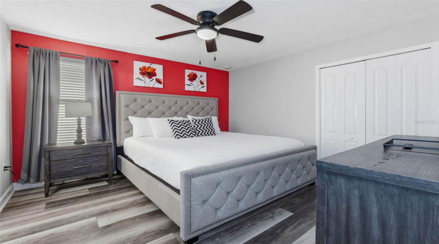 DAVENPORT, Florida 33896, 8 Bedrooms Bedrooms, ,5 BathroomsBathrooms,Residential,For Sale,MOON VALLEY,0,MFRO6359672