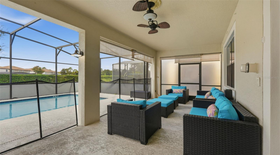 DAVENPORT, Florida 33896, 8 Bedrooms Bedrooms, ,5 BathroomsBathrooms,Residential,For Sale,MOON VALLEY,0,MFRO6359672