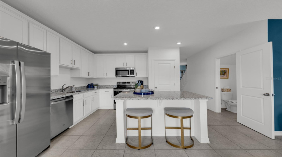 DAVENPORT, Florida 33897, 3 Bedrooms Bedrooms, ,2 BathroomsBathrooms,Residential,For Sale,FAN PALM,0,MFRO6359824