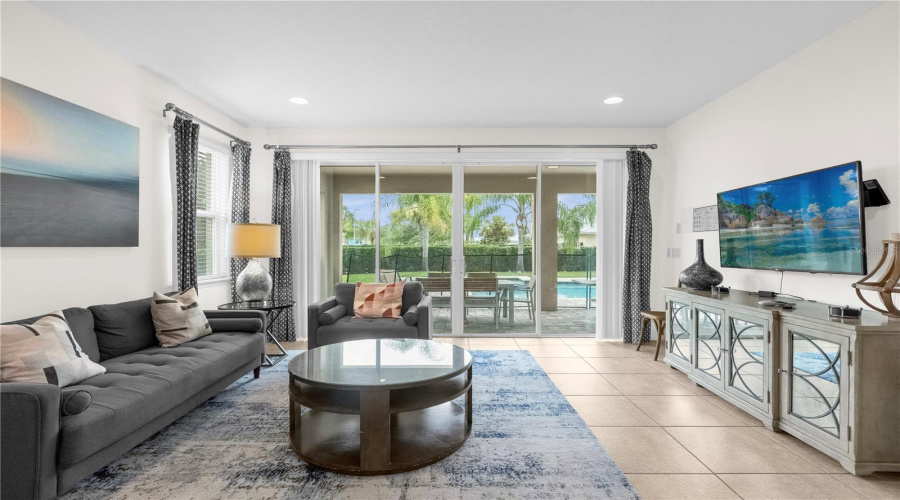 KISSIMMEE, Florida 34747, 10 Bedrooms Bedrooms, ,10 BathroomsBathrooms,Residential,For Sale,CLAWSON,0,MFRO6359854