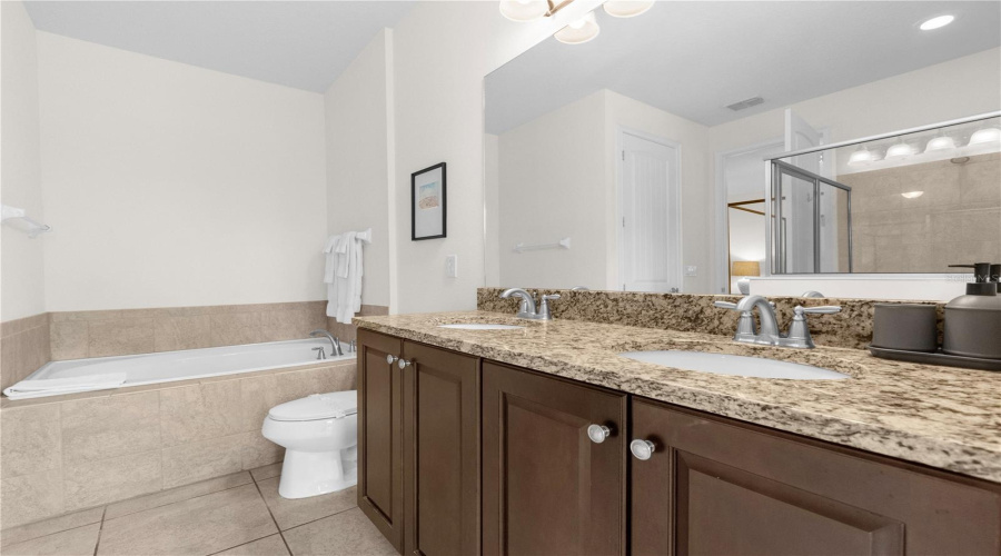 KISSIMMEE, Florida 34747, 10 Bedrooms Bedrooms, ,10 BathroomsBathrooms,Residential,For Sale,CLAWSON,0,MFRO6359854