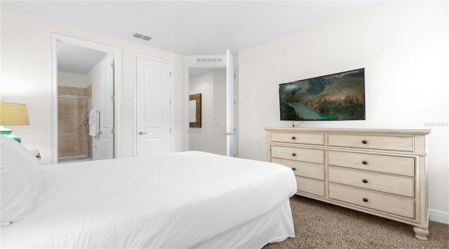 KISSIMMEE, Florida 34747, 10 Bedrooms Bedrooms, ,10 BathroomsBathrooms,Residential,For Sale,CLAWSON,0,MFRO6359854