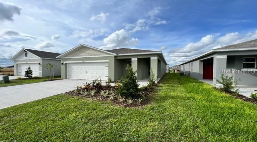 DAVENPORT, Florida 33837, 3 Bedrooms Bedrooms, ,2 BathroomsBathrooms,Residential,For Sale,DESERT ROSE,0,MFRO6358596