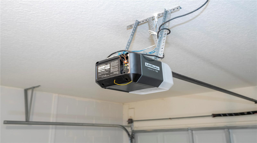 DAVENPORT, Florida 33837, 3 Bedrooms Bedrooms, ,2 BathroomsBathrooms,Residential,For Sale,DESERT ROSE,0,MFRO6358596