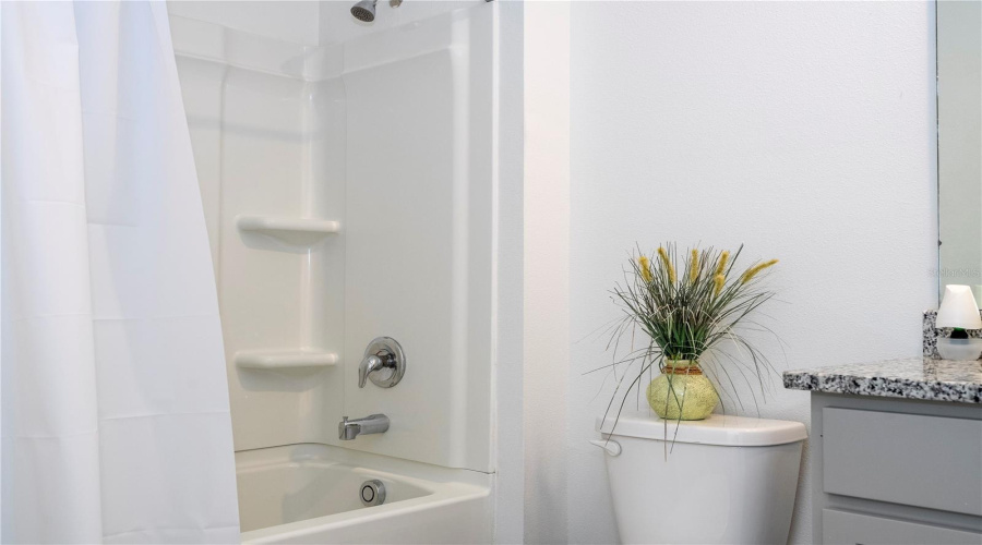 DAVENPORT, Florida 33837, 3 Bedrooms Bedrooms, ,2 BathroomsBathrooms,Residential,For Sale,DESERT ROSE,0,MFRO6358596