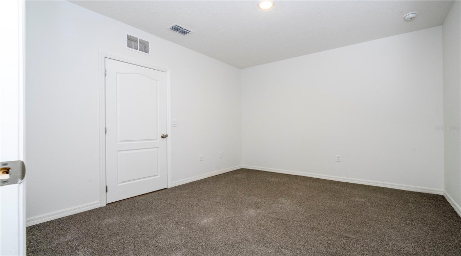 DAVENPORT, Florida 33837, 3 Bedrooms Bedrooms, ,2 BathroomsBathrooms,Residential,For Sale,DESERT ROSE,0,MFRO6358596