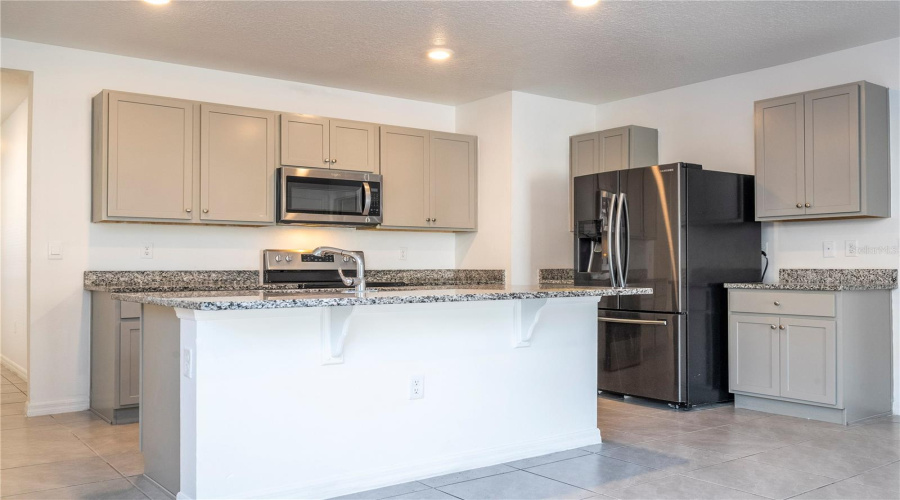 DAVENPORT, Florida 33837, 3 Bedrooms Bedrooms, ,2 BathroomsBathrooms,Residential,For Sale,DESERT ROSE,0,MFRO6358596